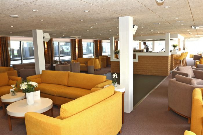 Entertainment on MS Camargue